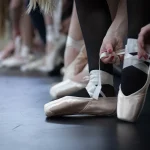 Los geht’s mit Ballett: Deine ersten Schritte auf der Tanzfläche!